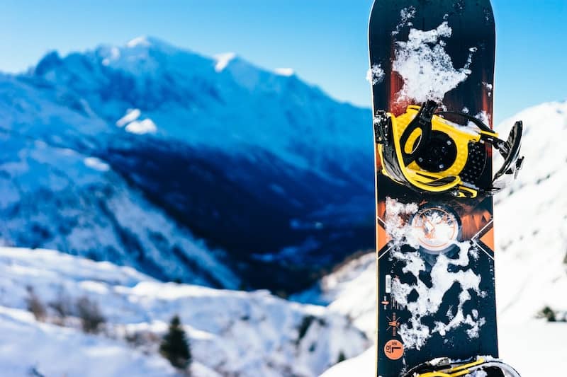 the right snowboard